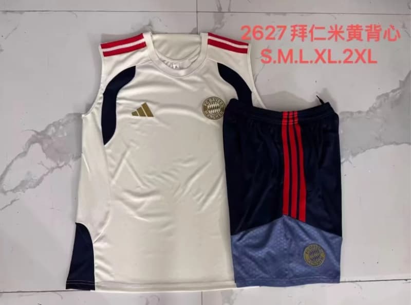 AAA(Thailand) Bayern Munich 26/27 Light Yellow Soccer Training Sets 02