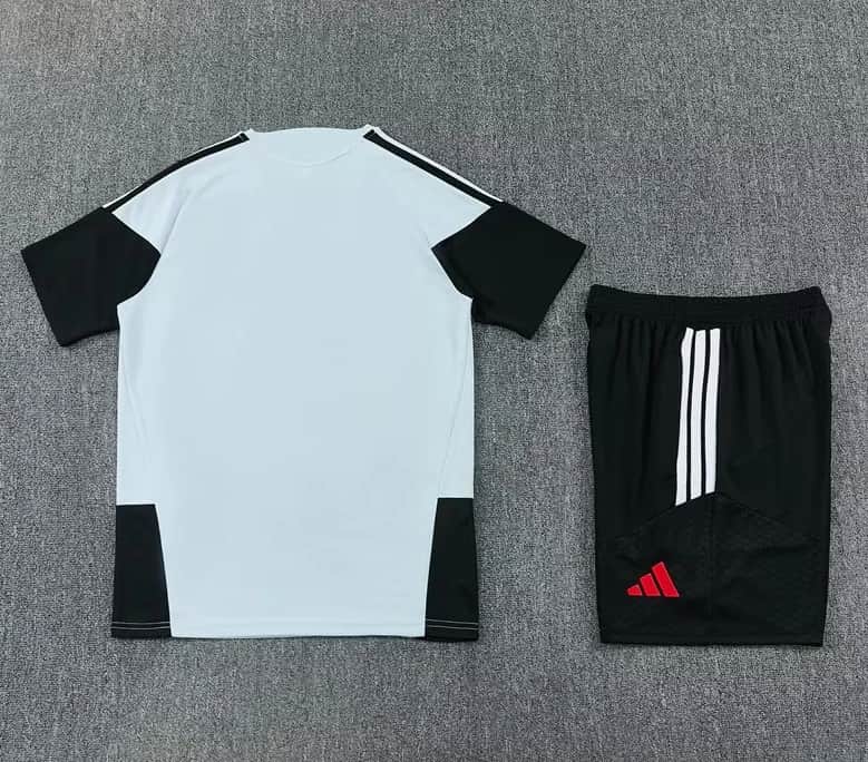 AAA(Thailand) Liverpool 26/27 Grey Soccer Training Sets