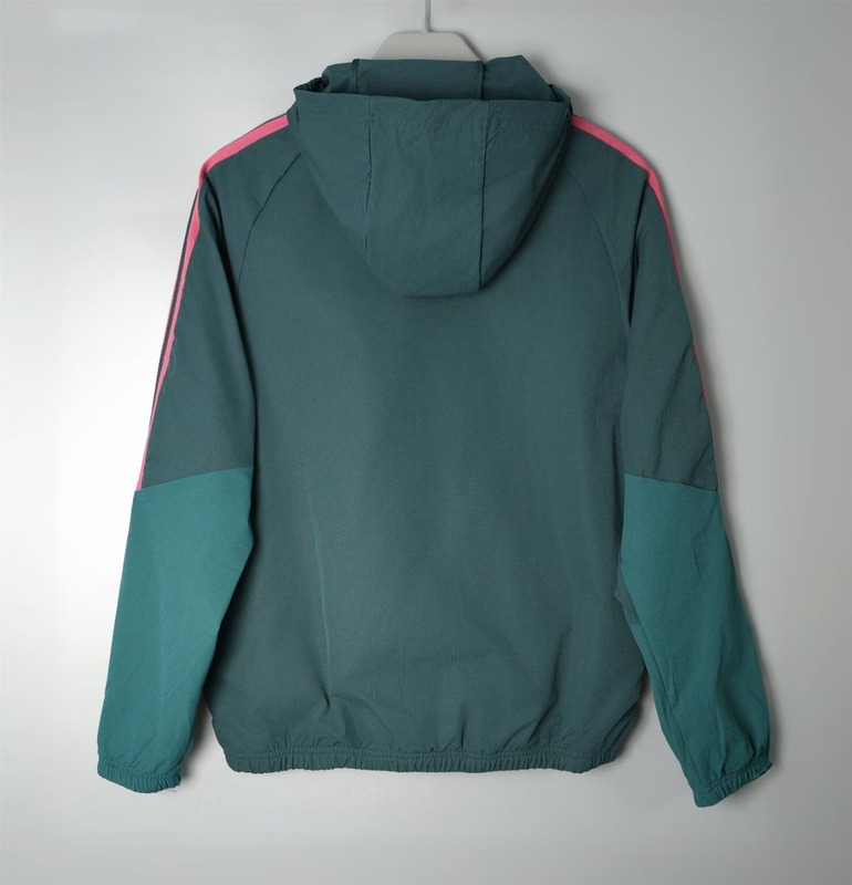 AAA(Thailand) Real Madrid 26/27 Green Soccer Windbreaker