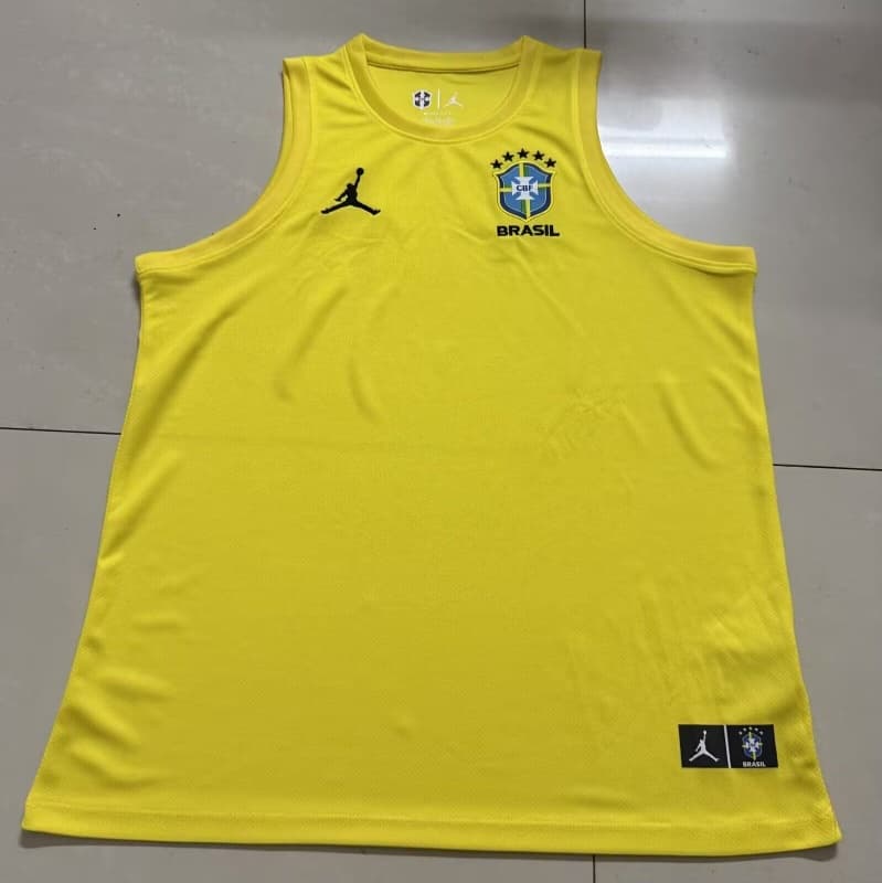 AAA(Thailand) Brazil 2026 Training Vest Soccer Jersey 03
