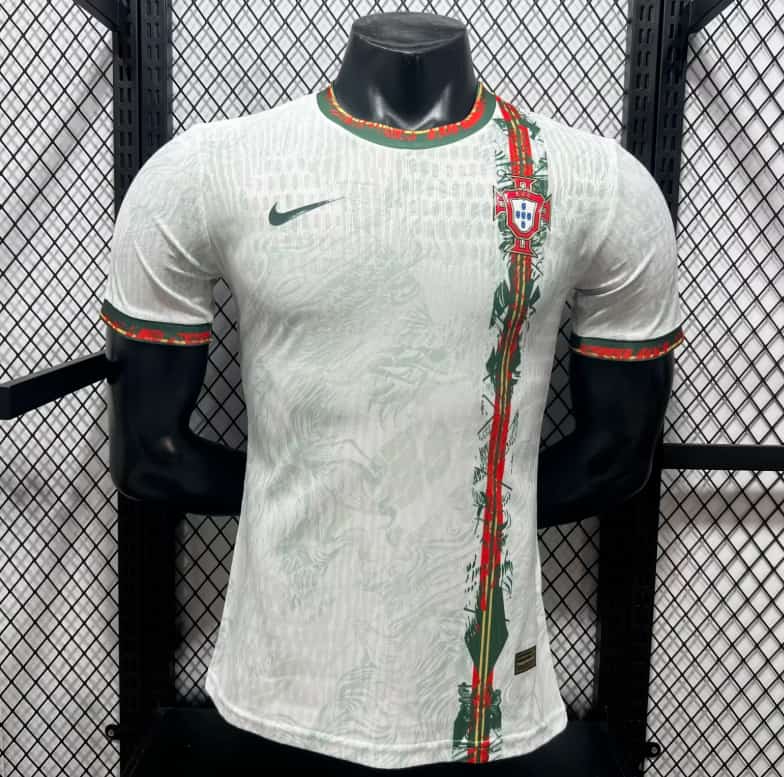 AAA(Thailand) Portugal 2026 Special Soccer Jersey (Player) 02
