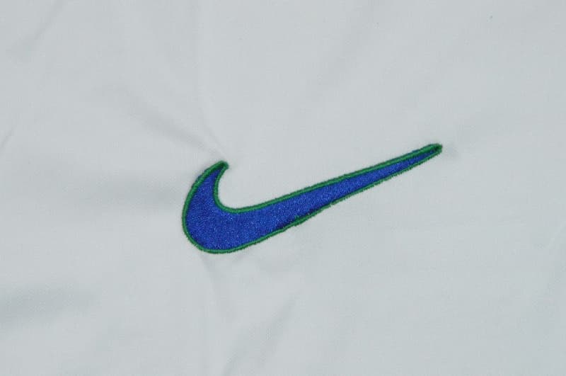 AAA(Thailand) Brazil 1998 Goalkeeper White Retro Long Sleeve Soccer Jersey