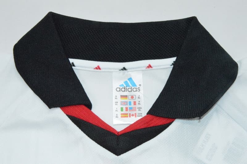 AAA(Thailand) Fulham 2001/02 Home Retro Soccer Jersey