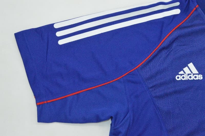 AAA(Thailand) Japan 2002 Home Retro Soccer Jersey