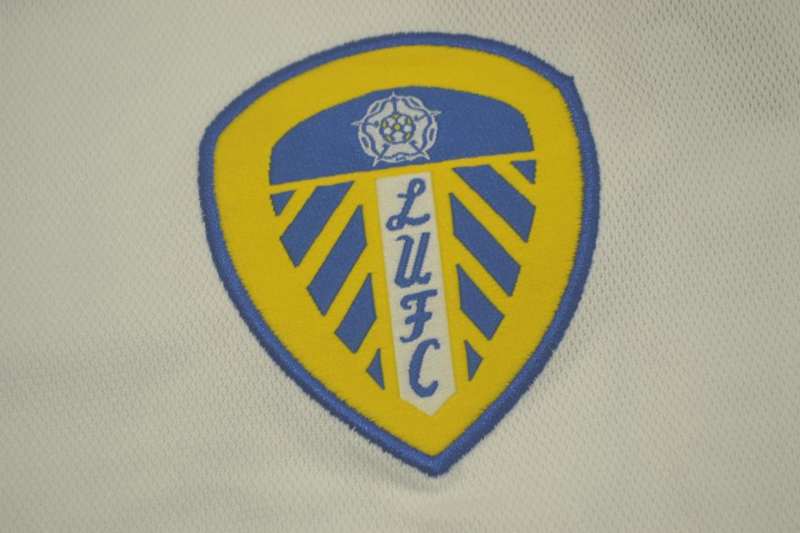 AAA(Thailand) Leeds United 2000/02 Home Retro Soccer Jersey