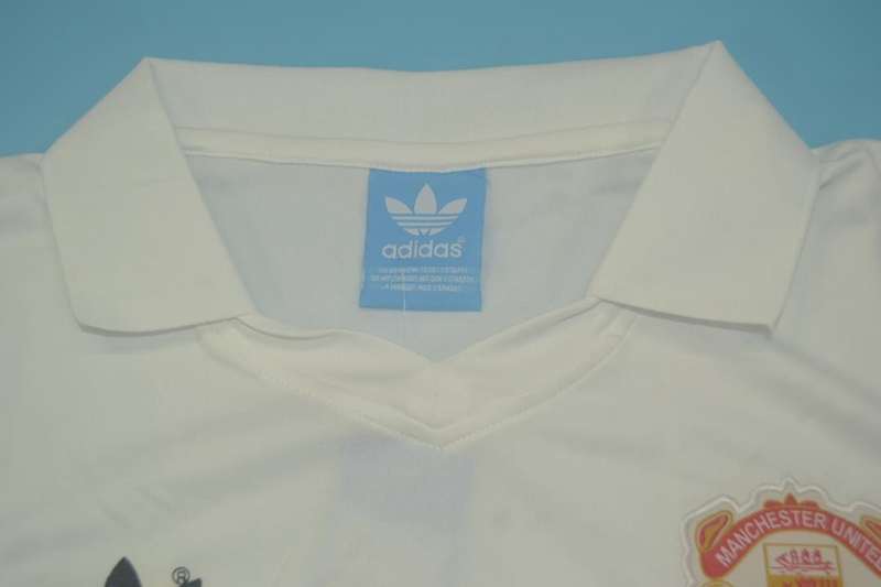 AAA(Thailand) Manchester United 1980/82 Away Retro Soccer Jersey