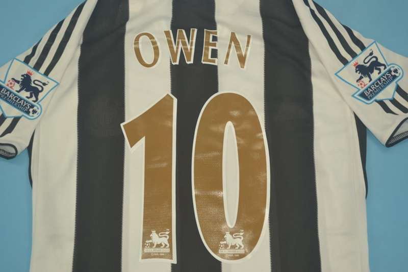 AAA(Thailand) Newcastle United 2005/06 Home Retro Soccer Jersey