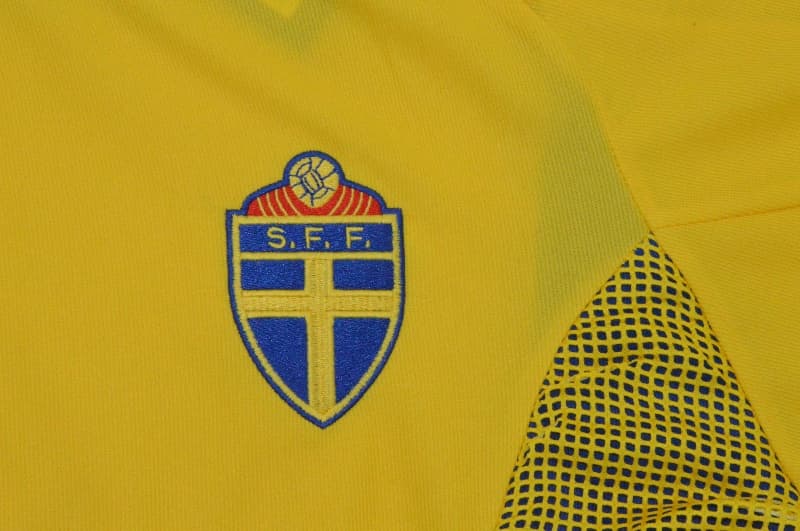 AAA(Thailand) Sweden 2002 Home Retro Soccer Jersey