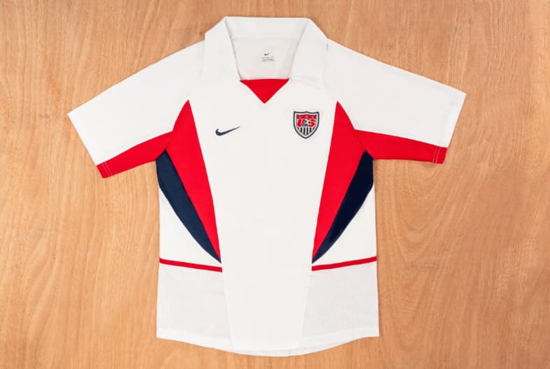 AAA(Thailand) USA 2002 Home Retro Soccer Jersey AAA(Thailand) USA 2002 Home Retro Soccer Jersey