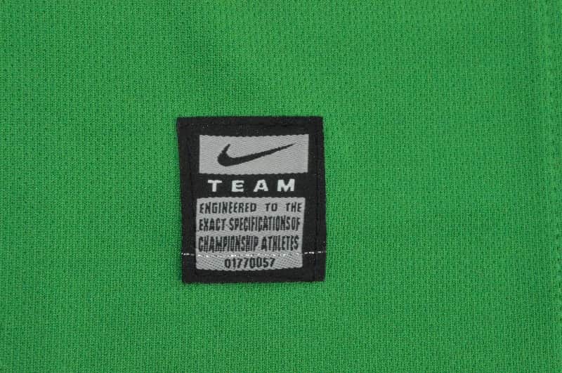 AAA(Thailand) Werder Bremen 2009/10 Home Retro Soccer Jersey