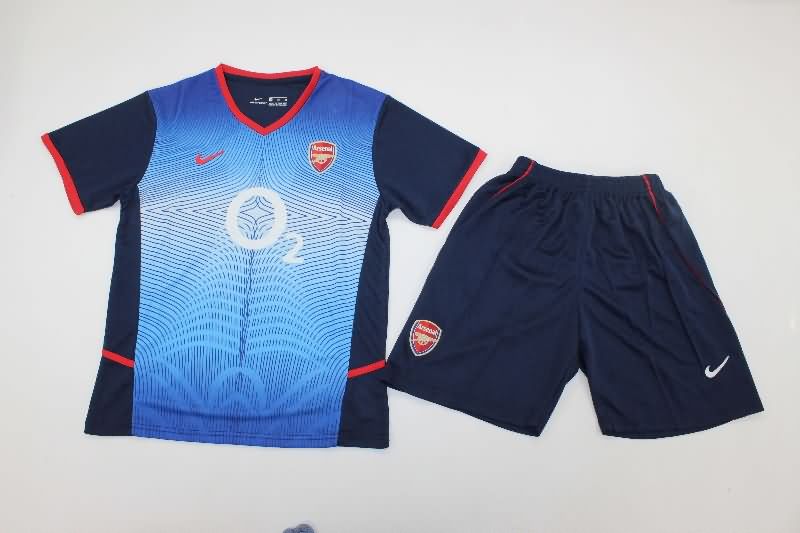 Arsenal 2002/03 Kids Away Soccer Jersey And Shorts Arsenal 2002/03 Kids Away Soccer Jersey And Shorts