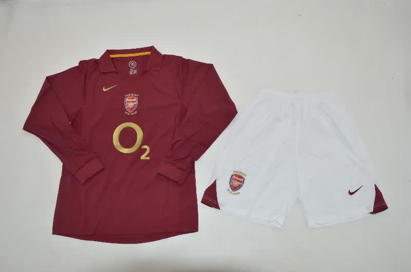 Arsenal 2005/06 Kids Home Long Sleeve Soccer Jersey And Shorts Arsenal 2005/06 Kids Home Long Sleeve Soccer Jersey And Shorts