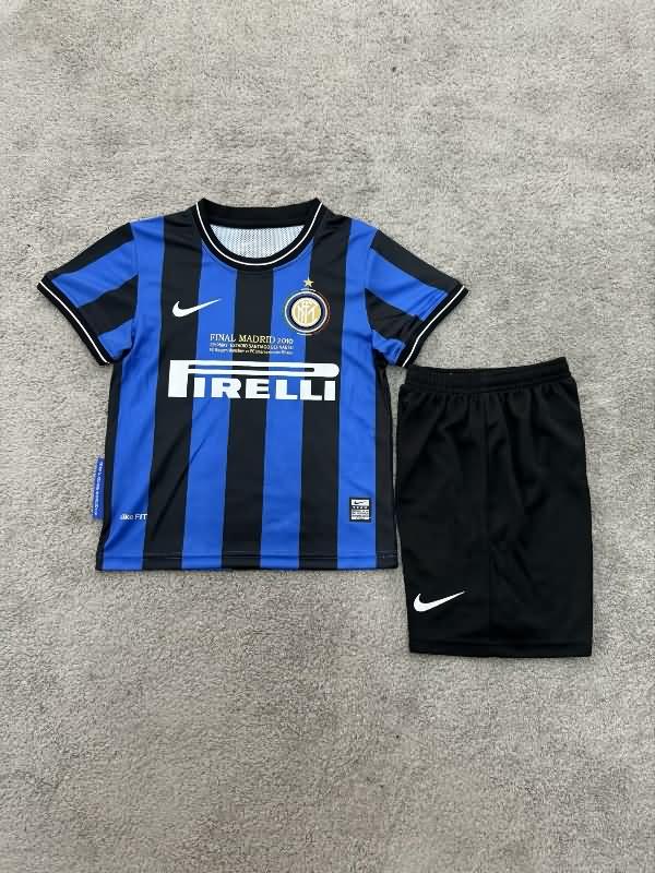 Inter Milan 2009/10 Kids Home Final Soccer Jersey And Shorts Inter Milan 2009/10 Kids Home Final Soccer Jersey And Shorts