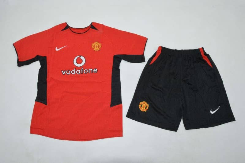 Manchester United 2002/04 Kids Home Soccer Jersey And Shorts