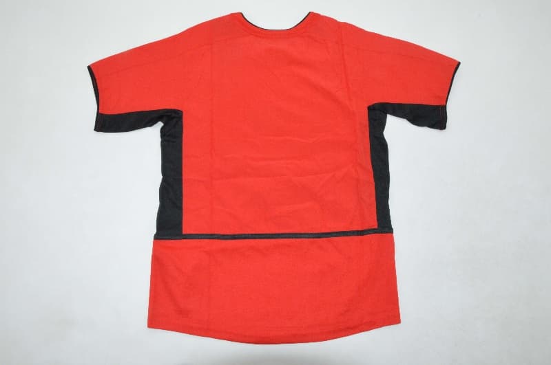 Manchester United 2002/04 Kids Home Soccer Jersey And Shorts