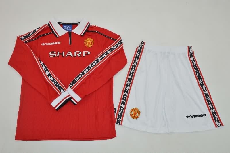 Manchester United 1998/00 Kids Home Long Sleeve Soccer Jersey And Shorts Manchester United 1998/00 Kids Home Long Sleeve Soccer Jersey And Shorts