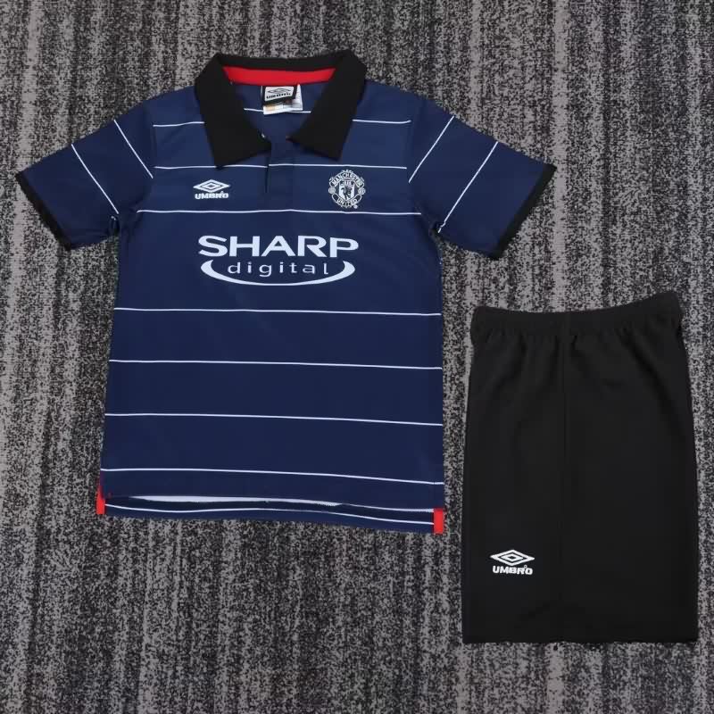 Manchester United 1999/00 Kids Away Soccer Jersey And Shorts Manchester United 1999/00 Kids Away Soccer Jersey And Shorts