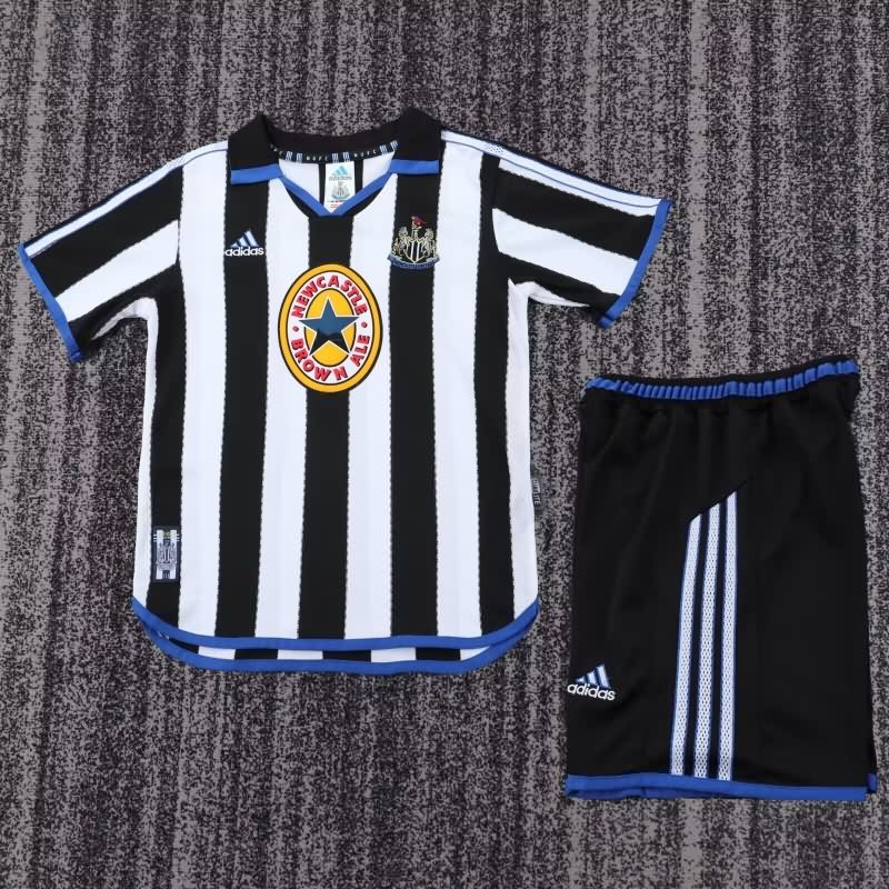 Newcastle United 1999/00 Kids Home Soccer Jersey And Shorts Newcastle United 1999/00 Kids Home Soccer Jersey And Shorts