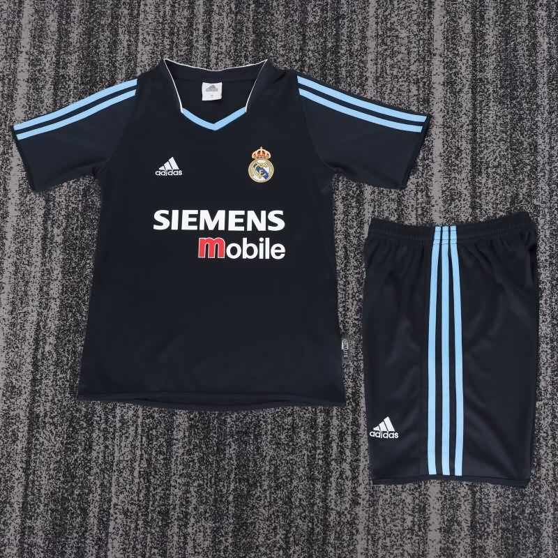 Real Madrid 2003/04 Kids Away Soccer Jersey And Shorts Real Madrid 2003/04 Kids Away Soccer Jersey And Shorts