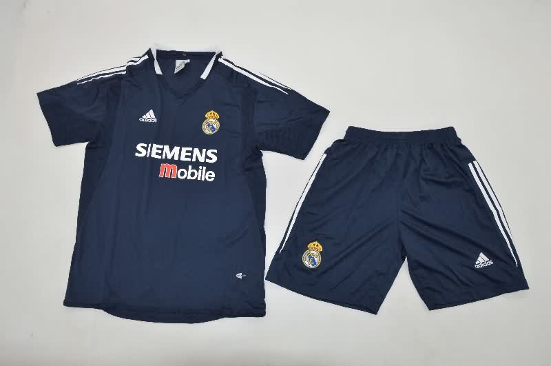Real Madrid 2004/05 Kids Away Soccer Jersey And Shorts Real Madrid 2004/05 Kids Away Soccer Jersey And Shorts